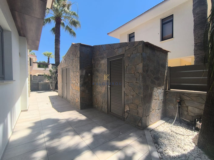 Image No.25-3 Bed House for sale