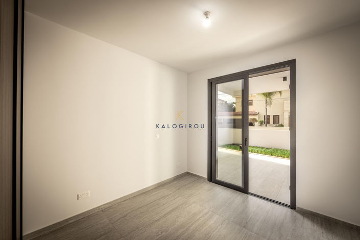 Image No.21-2 Bed Apartment for sale