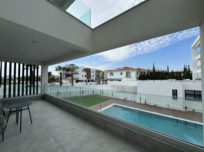 Image No.3-2 Bed Apartment for sale