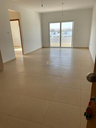 Image No.2-12 Bed Property for sale