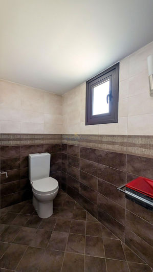 Image No.26-3 Bed House for sale