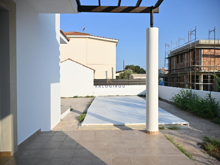 Image No.11-3 Bed House for sale
