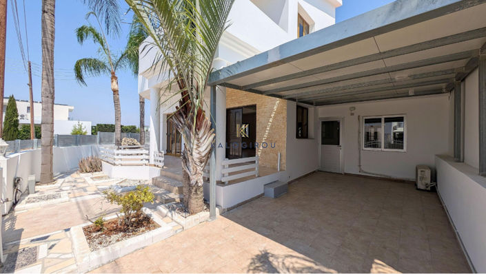 Image No.21-4 Bed House for sale