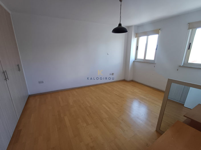 Image No.10-1 Bed Apartment for sale