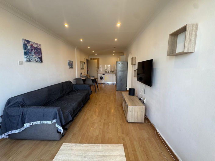 Image No.2-Appartement de 2 chambres à vendre à Makenzie Beach