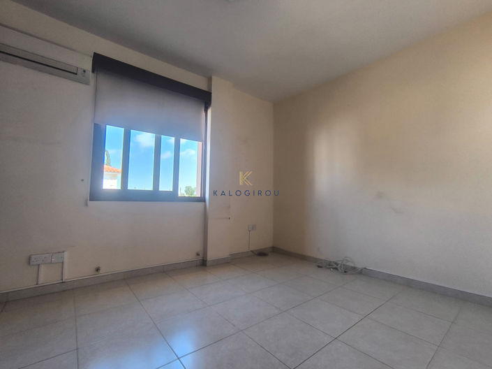 Image No.11-4 Bed House for sale