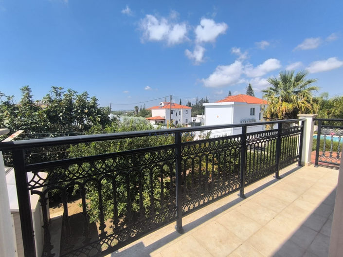 Image No.22-4 Bed House for sale