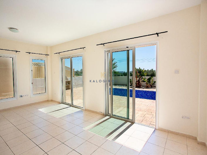 Image No.2-3 Bed House for sale