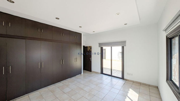 Image No.20-3 Bed House for sale