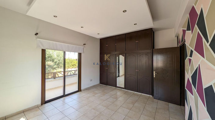 Image No.21-3 Bed House for sale