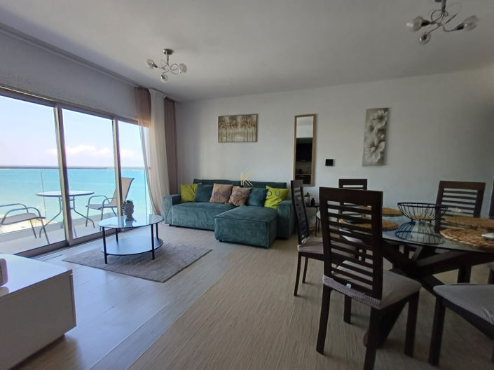 Image No.6-14 Bed Property for sale