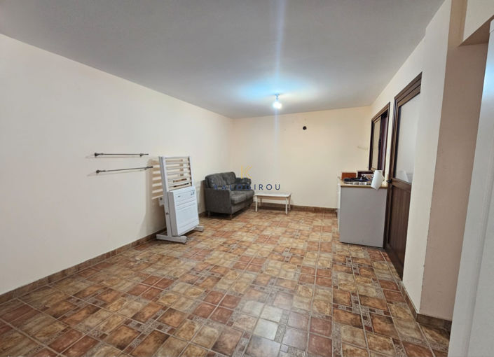 Image No.18-5 Bed House for sale