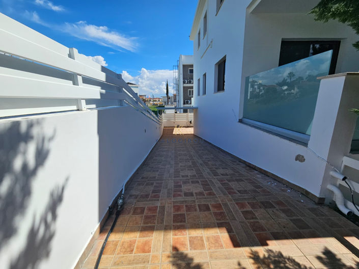 Image No.22-5 Bed House for sale