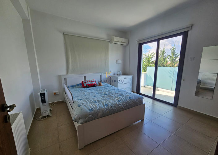Image No.9-5 Bed House for sale
