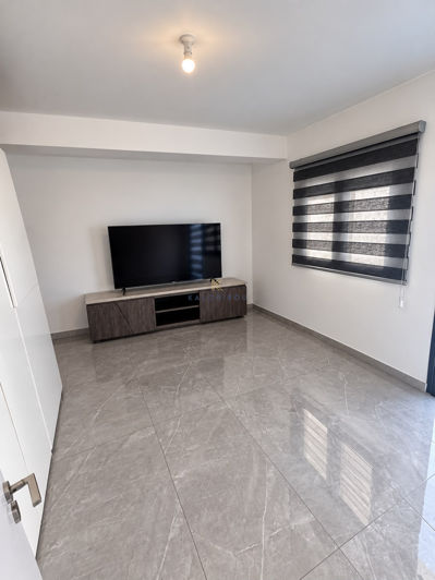 Image No.10-3 Bed House for sale