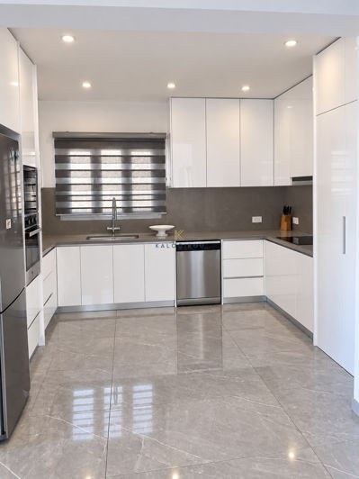 Image No.7-3 Bed House for sale