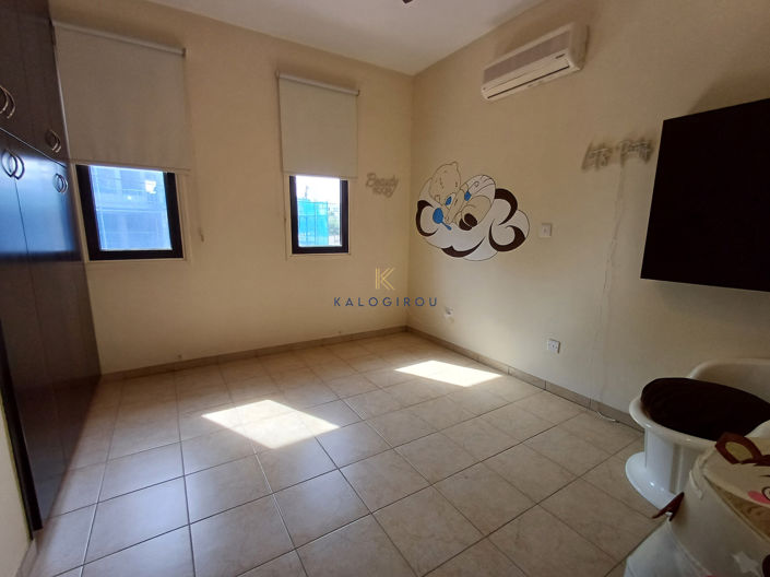 Image No.20-4 Bed House for sale