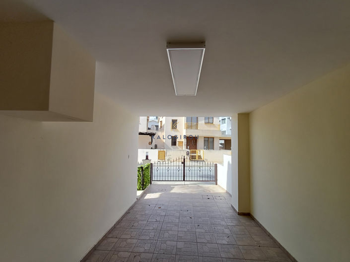 Image No.32-4 Bed House for sale