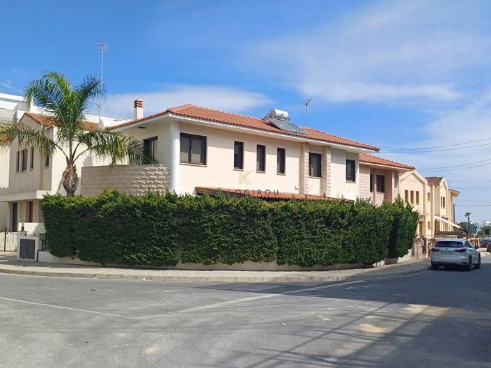 Image No.33-4 Bed House for sale