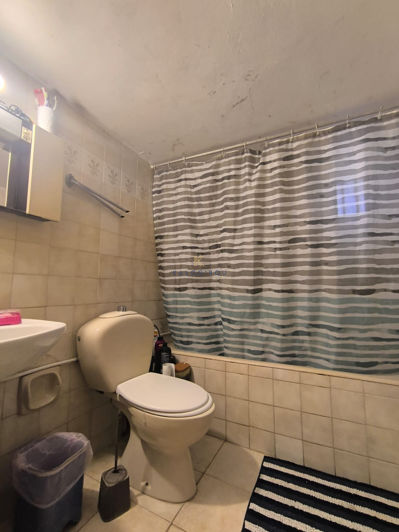 Image No.10-3 Bed House for sale