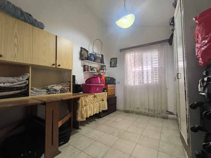 Image No.6-3 Bed House for sale