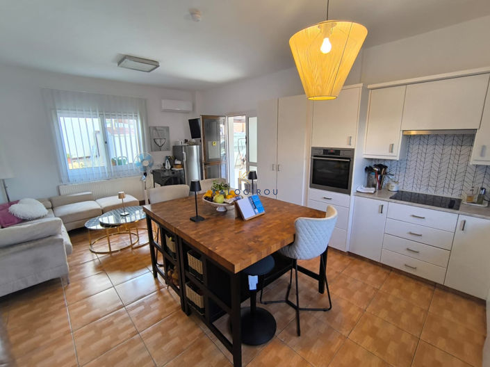 Image No.14-4 Bed House for sale