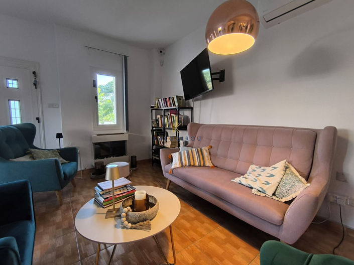 Image No.3-4 Bed House for sale