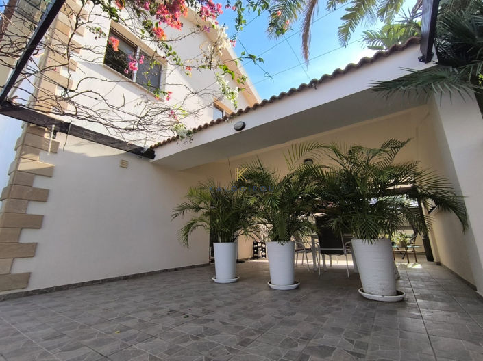 Image No.30-4 Bed House for sale