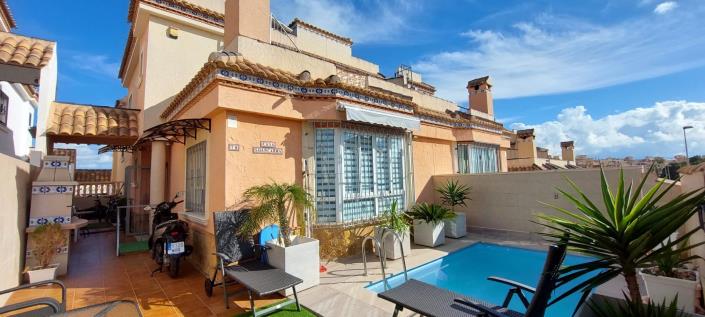 Image No.1-Chalet de 3 chambres à vendre à Orihuela Costa