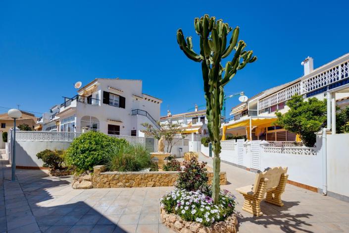 Image No.1-Bungalow de 2 chambres à vendre à Torrevieja