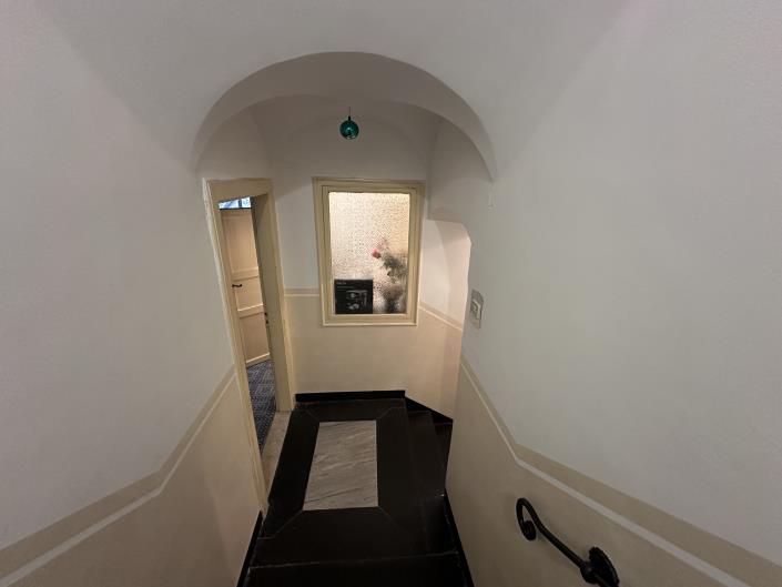 Image No.33-5 Bed Semi-Detached for sale