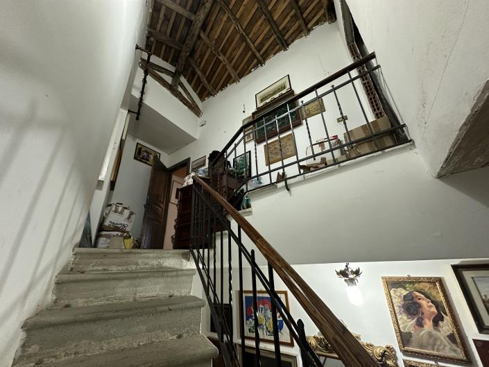 Image No.24-3 Bed Property for sale