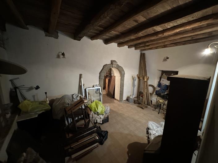 Image No.38-3 Bed Property for sale