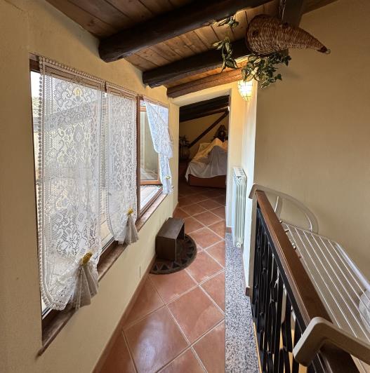 Image No.28-2 Bed Semi-Detached for sale