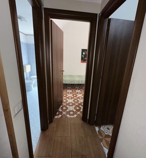 Image No.27-6 Bed House for sale