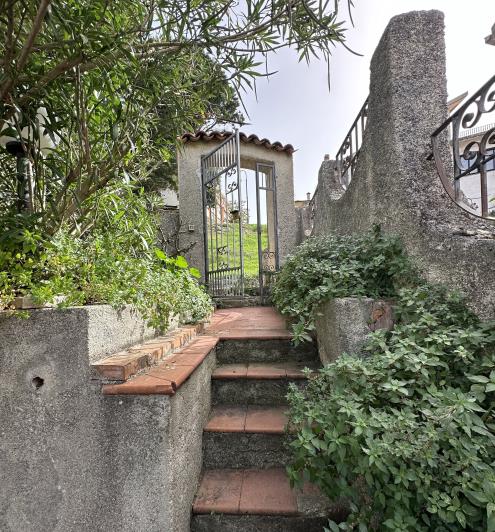 Image No.34-6 Bed House for sale