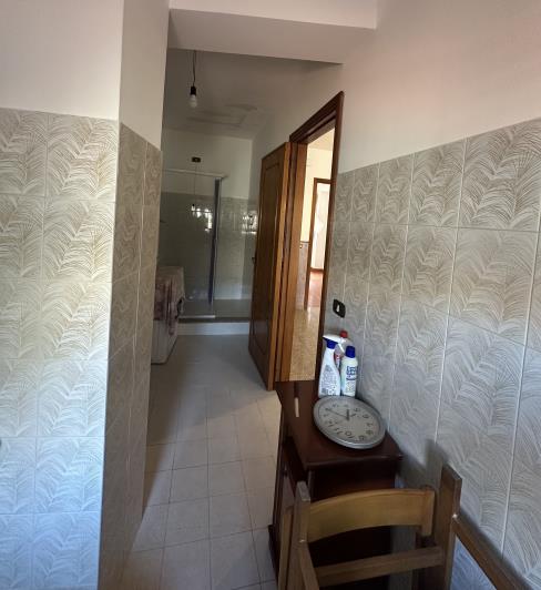 Image No.19-5 Bed Townhouse for sale