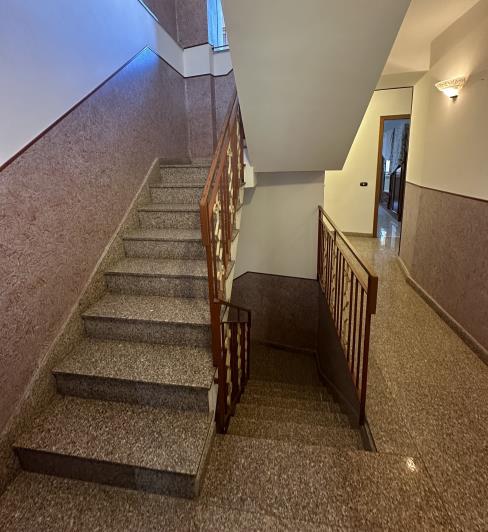 Image No.25-5 Bed Townhouse for sale