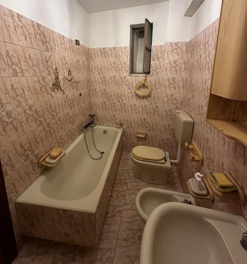 Image No.30-5 Bed Townhouse for sale