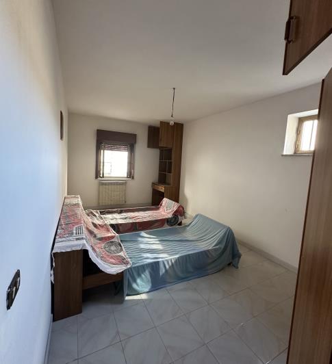 Image No.32-5 Bed Townhouse for sale