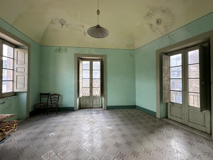 Image No.5-3 Bed Semi-Detached for sale