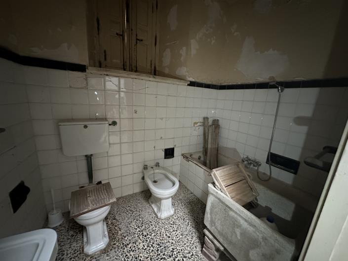 Image No.24-3 Bed Semi-Detached for sale