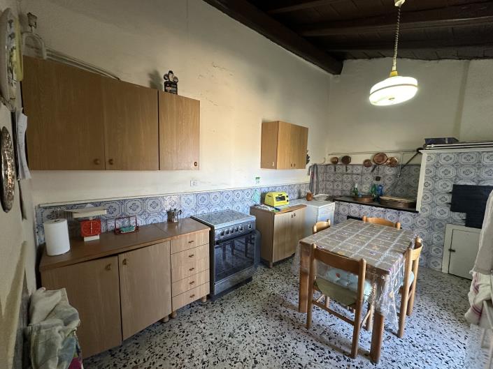 Image No.36-4 Bed Semi-Detached for sale