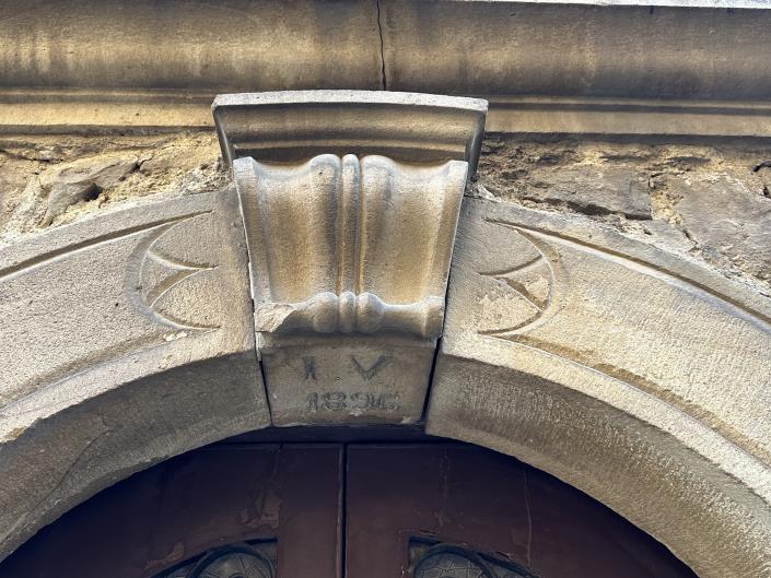 Image No.3-4 Bed Semi-Detached for sale