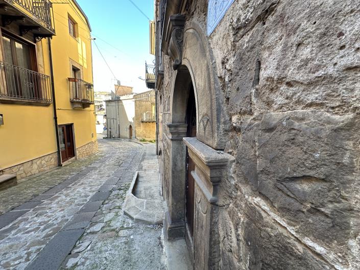 Image No.7-4 Bed Semi-Detached for sale