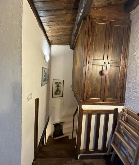 Image No.10-1 Bed Property for sale