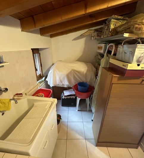 Image No.24-2 Bed Semi-Detached for sale