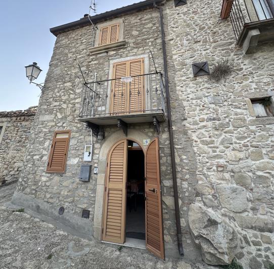 Image No.3-2 Bed Semi-Detached for sale