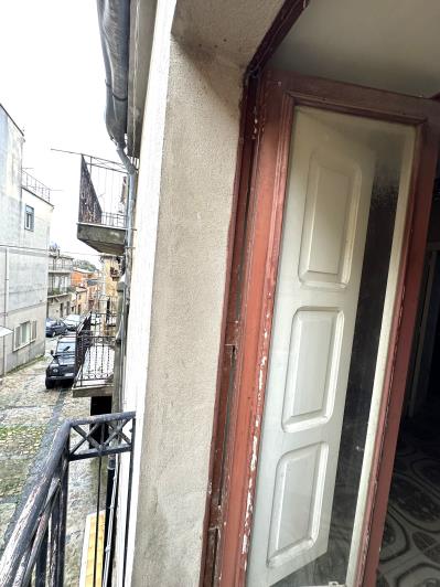 Image No.18-5 Bed Townhouse for sale