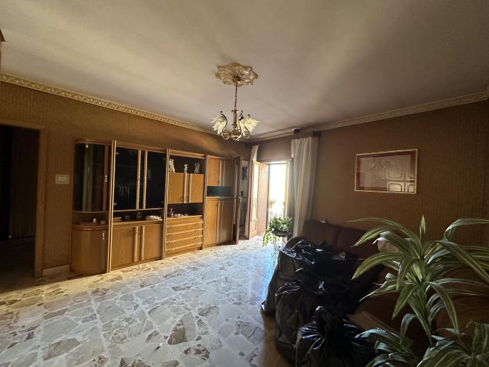 Image No.7-2 Bed Townhouse for sale